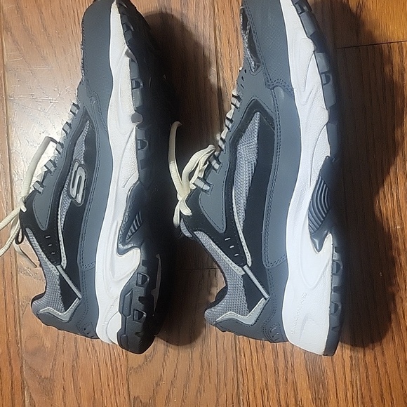 Skechers® Size 9 Wide Fit Air cooled memory foam Mens sports Training sneakers - Picture 4 of 6